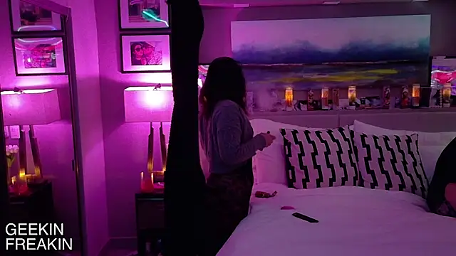 Snapshot of geekinfreakin chatting on November 10, 8:57 am geekinfreakin online show from November 10, 8:57 am