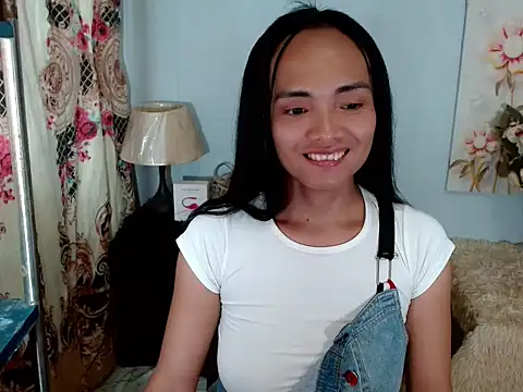 Snapshot of xAsianTOPModelx chatting on June 9, 7:53 am xAsianTOPModelx online show from June 9, 7:53 am