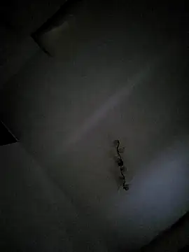 rezzzze online show from October 25, 8:22 am