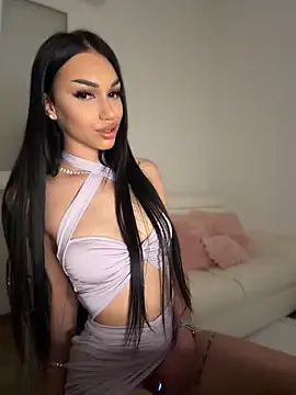 ilariea girl online show from May 4, 9:00 pm