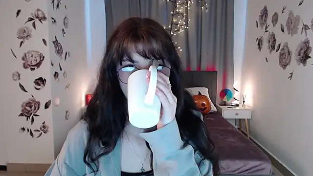 MileyRood online show from November 5, 11:27 pm