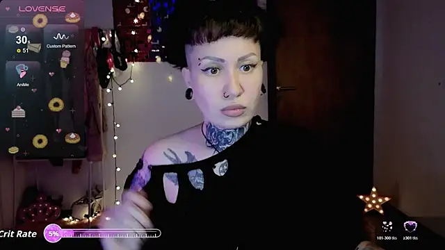 Senorita  Dakota online show from December 1, 10:15 pm