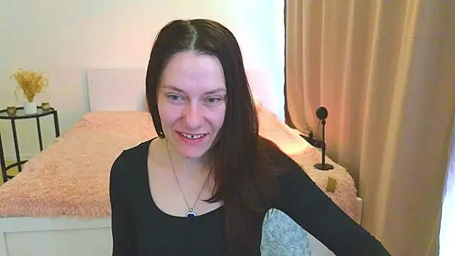 Annaabels online show from April 9, 7:25 am