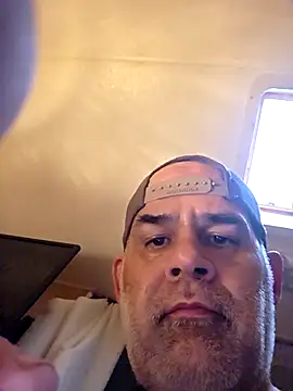 DeeBestEver online show from March 2, 3:30 pm