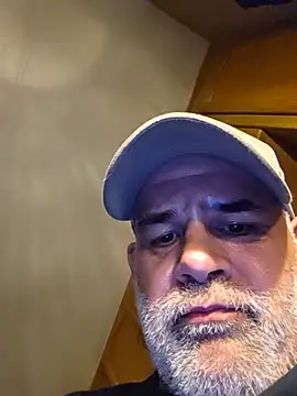 Snapshot of DeeBestEver chatting on June 25, 9:58 am DeeBestEver online show from June 25, 9:58 am