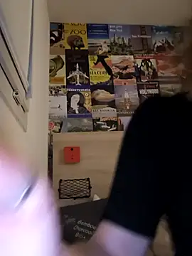 Fifi83Bell online show from January 15, 7:28 pm