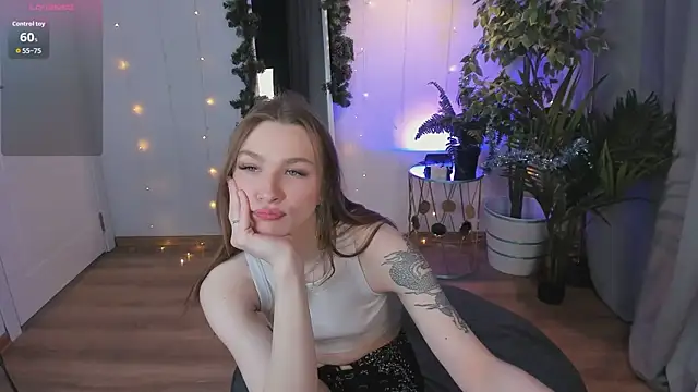 PollyMayer online show from December 14, 8:46 pm