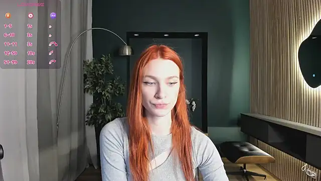Snapshot of PollyMayer chatting on May 29, 8:40 pm PollyMayer online show from May 29, 8:40 pm