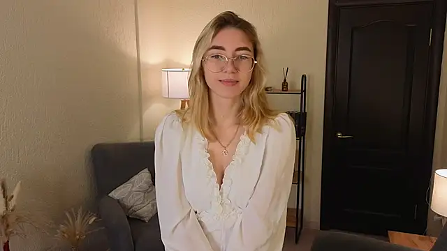KatherineWill online show from October 9, 7:28 am
