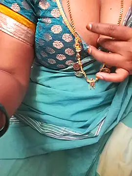 Snapshot of Tamil_Ammani chatting on May 31, 6:09 pm Tamil Ammani online show from May 31, 6:09 pm