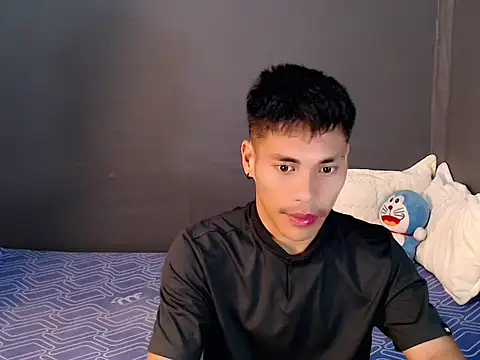 Snapshot of Cute_Lucas chatting on October 12, 12:48 pm Cute Lucas online show from October 12, 12:48 pm