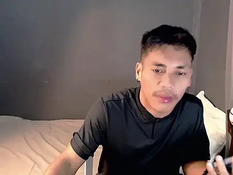 Snapshot of Cute_Lucas chatting on October 14, 2:56 am Cute Lucas online show from October 14, 2:56 am