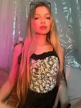  Siennaaa  online show from March 8, 10:24 pm