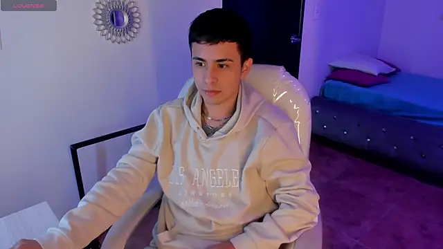 Nyko ds online show from November 29, 4:26 am