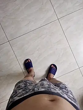 Snapshot of chougegg0214 chatting on April 9, 1:38 pm chougegg0214 online show from April 9, 1:38 pm