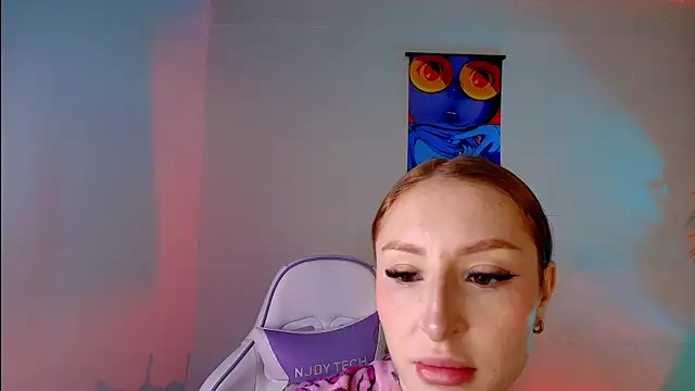 Snapshot of Bennuluspeach_ chatting on June 2, 11:01 am Bennuluspeach online show from June 2, 11:01 am