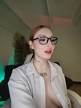 Bennuluspeach  online show from July 17, 11:06 am