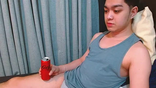 JayKarLo online show from December 5, 10:46 am