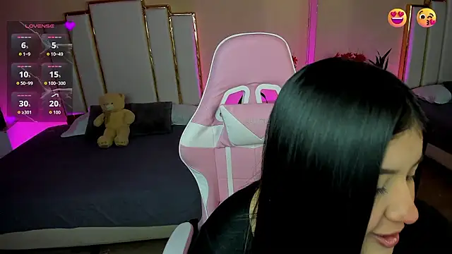 AnnaSwift  online show from February 23, 1:08 pm