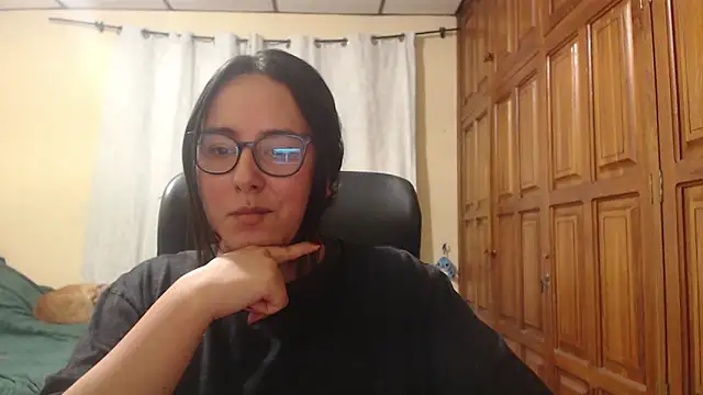 Venus cat  online show from February 16, 9:33 pm