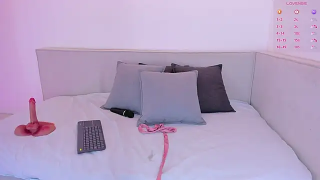 Samara hale online show from December 3, 8:40 pm