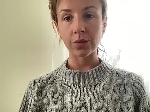 SweetblueberryXx online show from October 17, 1:46 pm