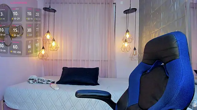 MADDY MAGIC online show from December 2, 7:42 pm