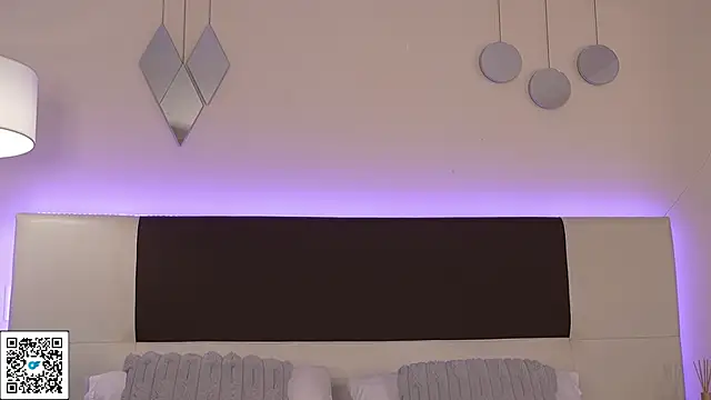 DanteeStone online show from February 18, 8:38 pm