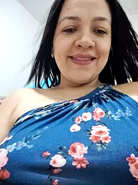 LindaSalo33 online show from November 6, 3:13 pm