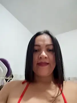 LindaSalo33 online show from December 5, 4:10 am