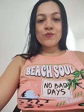LindaSalo33 online show from December 21, 4:41 am