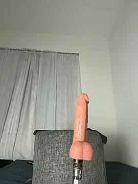 MerliaSsomer online show from December 4, 1:53 pm