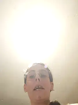 Snapshot of DiosesEdem13 chatting on October 13, 11:16 pm DiosesEdem13 online show from October 13, 11:16 pm