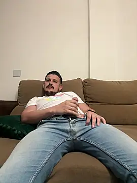 Snapshot of Arabxlyoung chatting on February 27, 8:36 am Arabxlyoung online show from February 27, 8:36 am