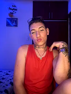 Snapshot of hotxxx_2012 chatting on October 1, 8:15 pm hotxxx 2012 online show from October 1, 8:15 pm