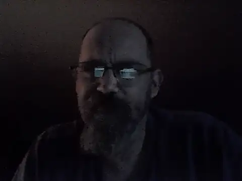 Snapshot of crazyheratic8 chatting on July 13, 2:58 am crazyheratic8 online show from July 13, 2:58 am