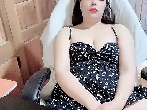 Subita nice online show from April 27, 4:49 pm