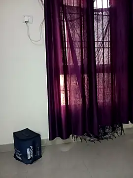 Kitty 18teen online show from November 24, 10:15 am