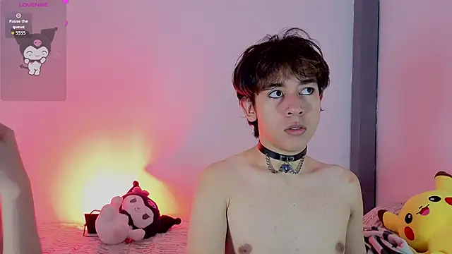 Snapshot of Darcy_and_Stolas chatting on October 8, 3:37 am Darcy and Stolas online show from October 8, 3:37 am