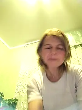 Snapshot of Masha412111 chatting on November 17, 3:40 pm Masha412111 online show from November 17, 3:40 pm