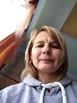 Snapshot of Masha412111 chatting on November 19, 10:15 am Masha412111 online show from November 19, 10:15 am