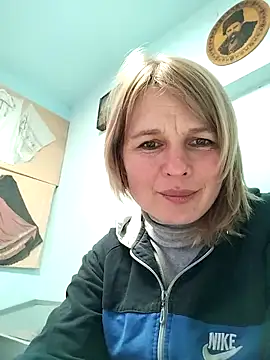 Snapshot of Masha412111 chatting on November 23, 1:55 pm Masha412111 online show from November 23, 1:55 pm