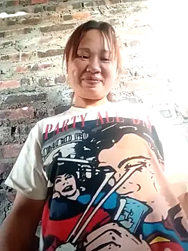 Snapshot of Suka_xx chatting on October 17, 11:40 pm Suka xx online show from October 17, 11:40 pm