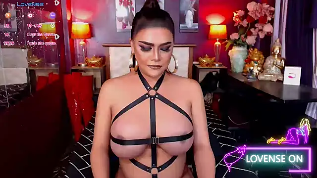 BombshellMARIA online show from December 14, 8:30 am