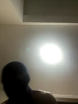 Snapshot of lzin157 chatting on October 18, 8:59 am lzin157 online show from October 18, 8:59 am