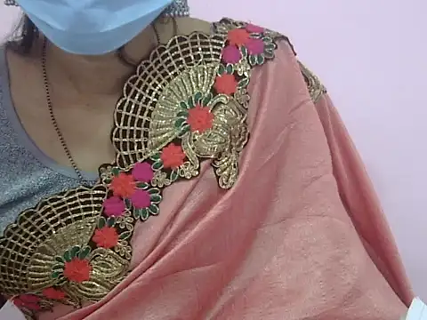 Snapshot of Laila_Cute chatting on January 14, 4:40 am Laila Cute online show from January 14, 4:40 am