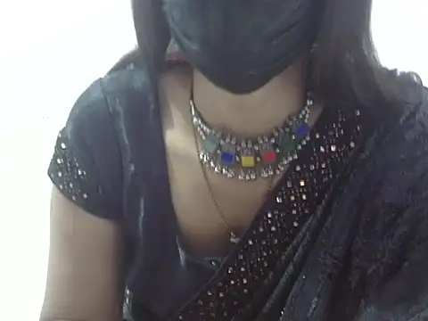 Snapshot of Laila_Cute chatting on February 22, 3:51 am Laila Cute online show from February 22, 3:51 am