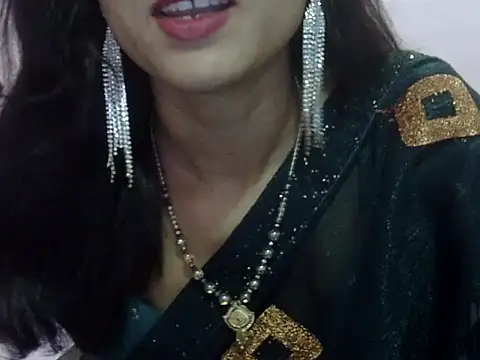 Snapshot of Laila_Cute chatting on May 29, 4:21 am Laila Cute online show from May 29, 4:21 am