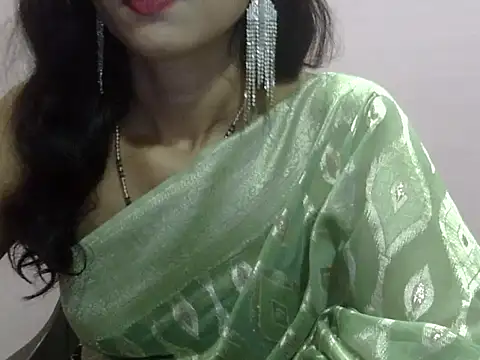 Snapshot of Laila_Cute chatting on July 8, 3:11 am Laila Cute online show from July 8, 3:11 am