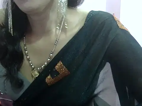 Snapshot of Laila_Cute chatting on July 15, 3:28 pm Laila Cute online show from July 15, 3:28 pm
